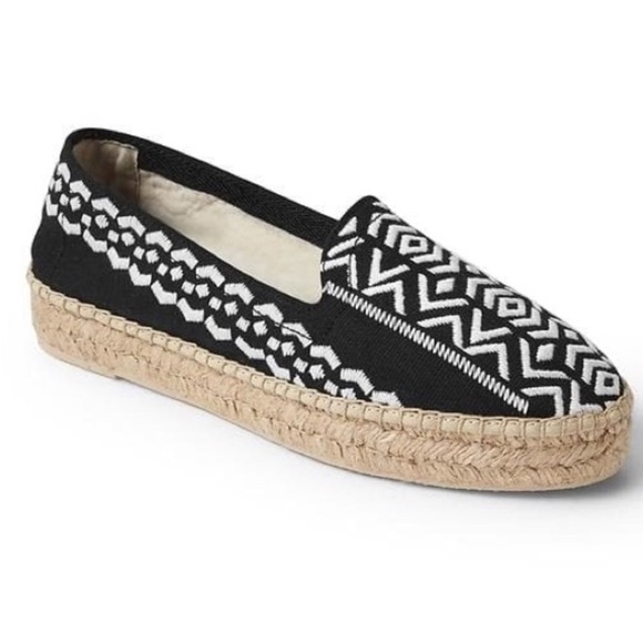 GAP Shoes - ✂️SOLD✂️ Tribal Print Espadrilles
